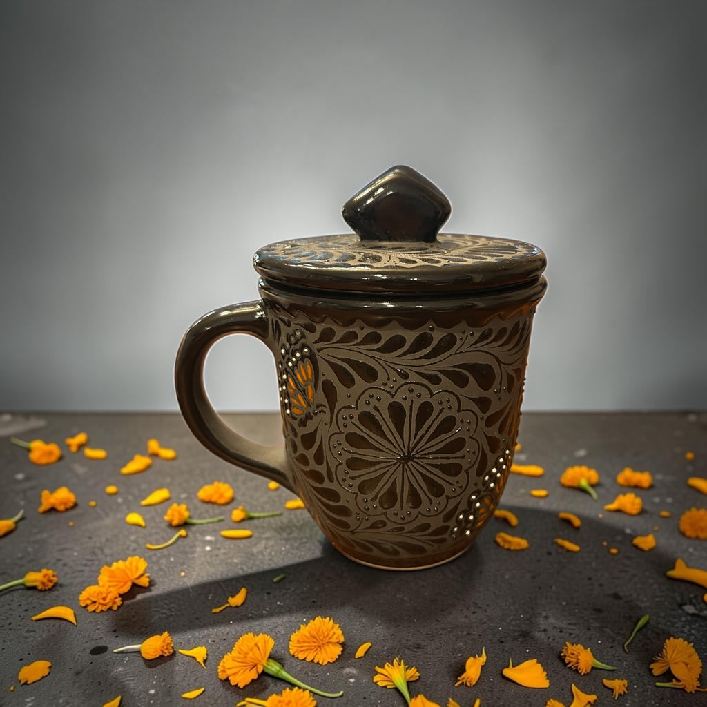 Mariposa Monarcha Black Coffee Mug and Tea Plate