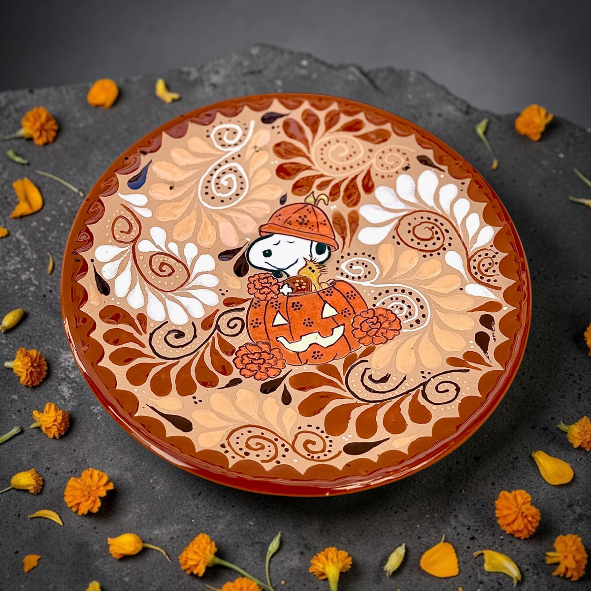 Snoopy Themed Halloween Chocolatera set